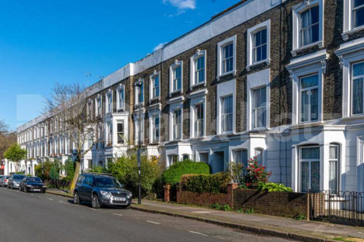 Recently renovated three double bedroom apartment minutes away from Holloway Jackson road, Holloway